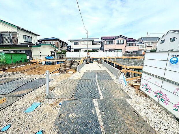 〜ご家族を守る「耐震等級3」〜 ・住宅性能評価において「耐震等級3」を取得。地震に強い家であることが証明されております。 ・倒壊の恐れが低くなりますので、地震保険が半額になるメリットも。