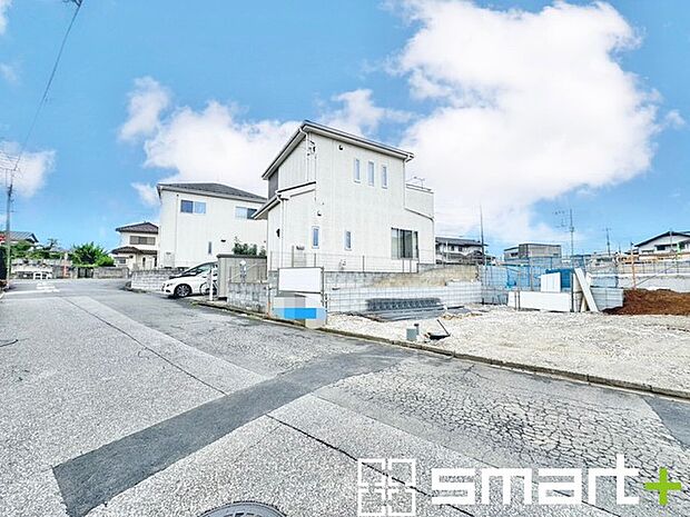 〜完成物件もご案内可能〜 ・ご案内時には実際の立地に加え、同メーカー・同仕様の完成物件もご案内可能です。 ・ぜひ現地と建物をご覧いただき、具体的にイメージしてみてくださいませ。