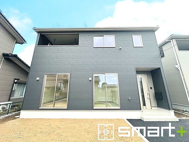 〜ご家族を守る「耐震等級3」〜 ・住宅性能評価において「耐震等級3」を取得。地震に強い家であることが証明されております。 ・倒壊の恐れが低くなりますので、地震保険が半額になるメリットも。 