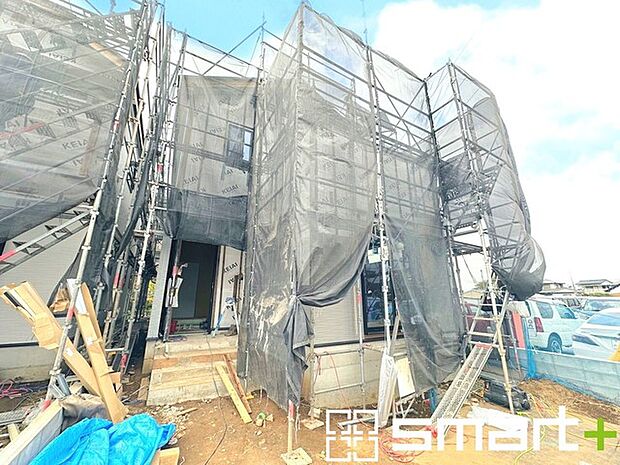 〜ご家族を守る「耐震等級3」〜 ・住宅性能評価において「耐震等級3」を取得。地震に強い家であることが証明されております。 ・倒壊の恐れが低くなりますので、地震保険が半額になるメリットも。