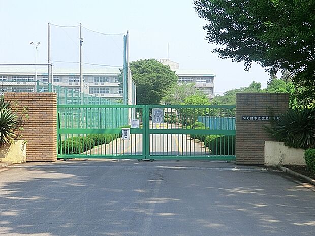 豊里中学校（1800m）