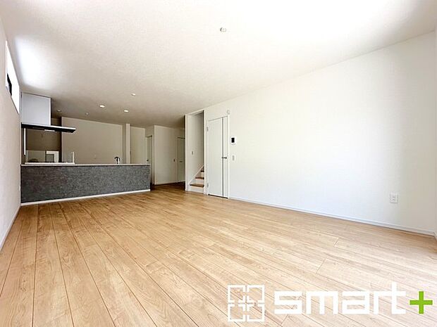 〜家具の配置がしやすい間取〜 ・LDKはリビングとダイニングの境目が分かりやすくなっており、家具の配置がしやすい造り。 ・どんなインテリアにするか考えるだけでも楽しくなりますね。