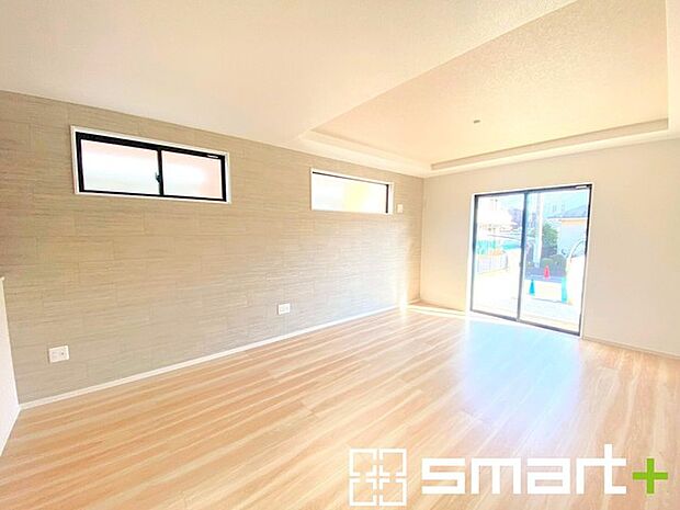 ~余裕の空間が広がるLDK~ ・17.5帖あるLDKはご家族団らんのお時間を余裕の広さで演出してくれます。 ・ご内覧の際は家具の配置などもイメージしながらご覧くださいませ。