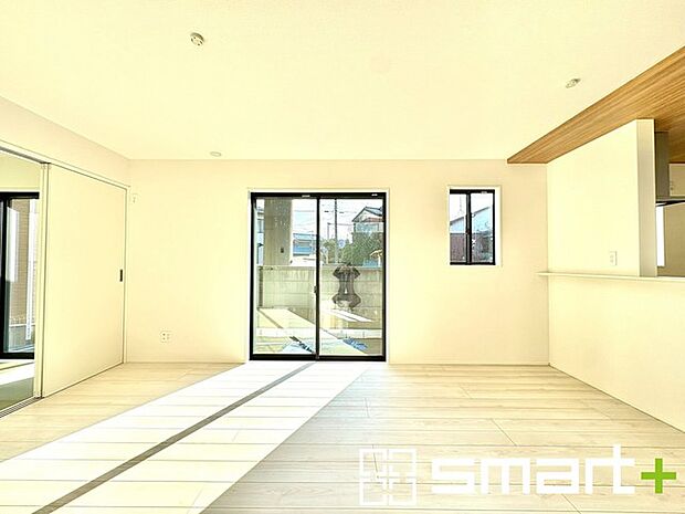 ~家具の配置がしやすい間取~ ・LDKはリビングとダイニングの境目が分かりやすくなっており、家具の配置がしやすい造り。 ・どんなインテリアにするか考えるだけでも楽しくなりますね。