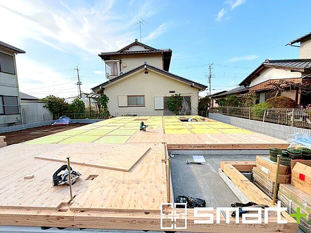 〜ご家族を守る「耐震等級3」〜 ・住宅性能評価において「耐震等級3」を取得。地震に強い家であることが証明されております。 ・倒壊の恐れが低くなりますので、地震保険が半額になるメリットも。