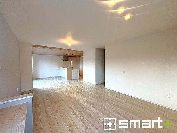 ~家具の配置がしやすい間取~ ・LDKはリビングとダイニングの境目が分かりやすくなっており、家具の配置がしやすい造り。 ・どんなインテリアにするか考えるだけでも楽しくなりますね。