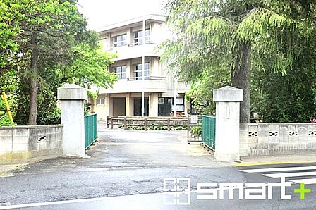 取手第一中学校(1720m)