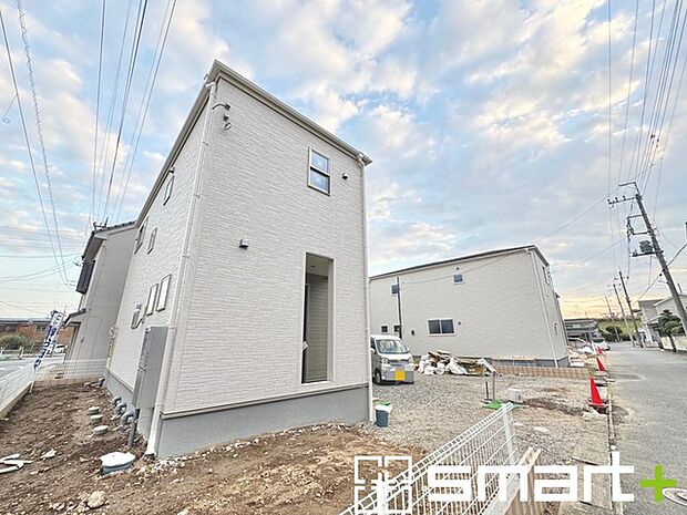 〜風にも強い強靭な建物〜 ・住宅性能評価において「耐風等級2」を取得。 ・大型の台風など暴風にも耐える、強靭な建物となっております。