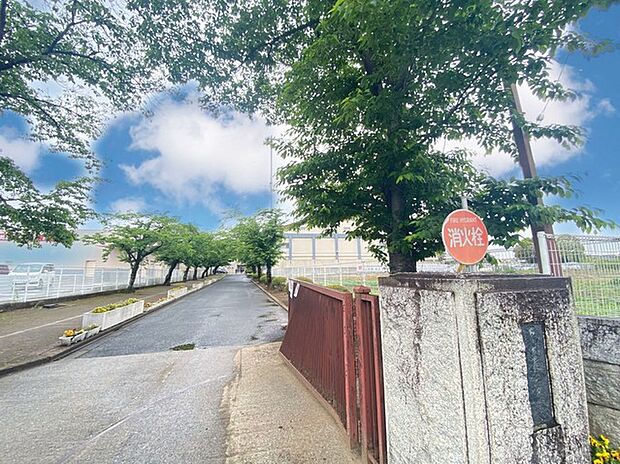 古河第二中学校(530m)