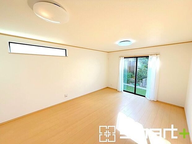 〜家具の配置がしやすい間取〜 ・ＬＤＫはリビングとダイニングの境目が分かりやすくなっており、家具の配置がしやすい造り。 ・どんなインテリアにするか考えるだけでも楽しくなりますね。 