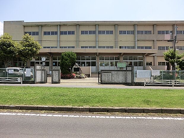 小金北小学校（500m）