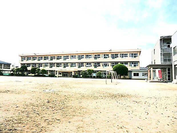 大曽根小学校（1100m）