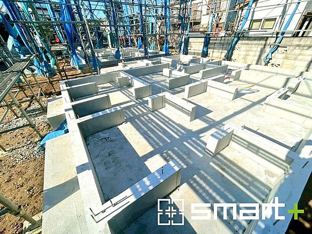 〜「ＩＤＳ」工法を採用〜 ・ＩＤＳ工法を採用し、スケルトンインフィル住宅となっております。 ・部屋の壁を取り除く事ができるので、ご家族の状況に応じて間取り変更が可能です。　 