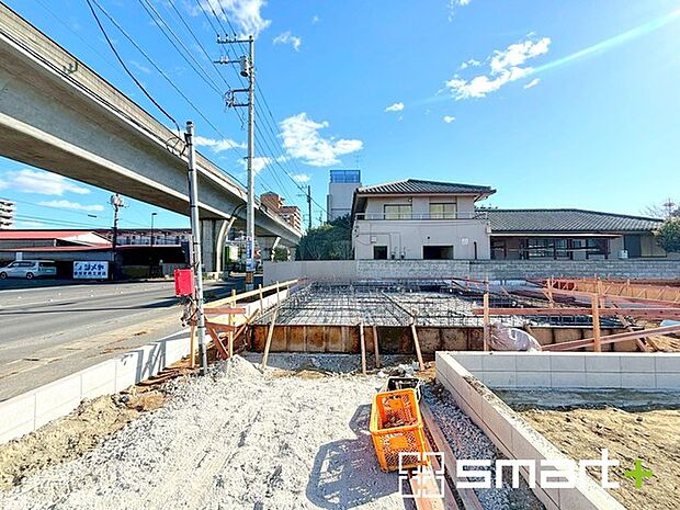 〜風にも強い強靭な建物〜 ・住宅性能評価において「耐風等級2」を取得。 ・大型の台風など暴風にも耐える、強靭な建物となっております。 