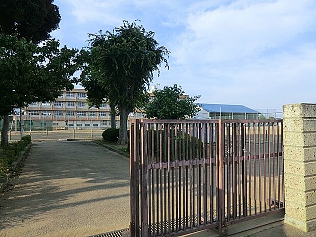 土浦第四中学校（450m）