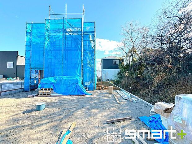 〜風にも強い強靭な建物〜 ・住宅性能評価において「耐風等級2」を取得。 ・大型の台風など暴風にも耐える、強靭な建物となっております。 