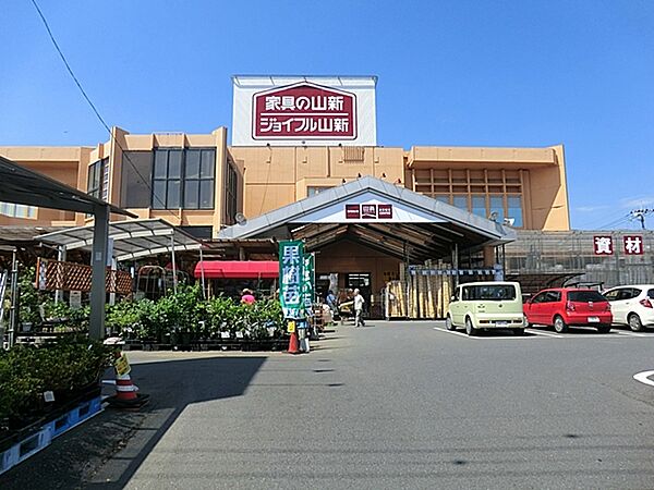 ジョイフル山新　土浦店（3270m）