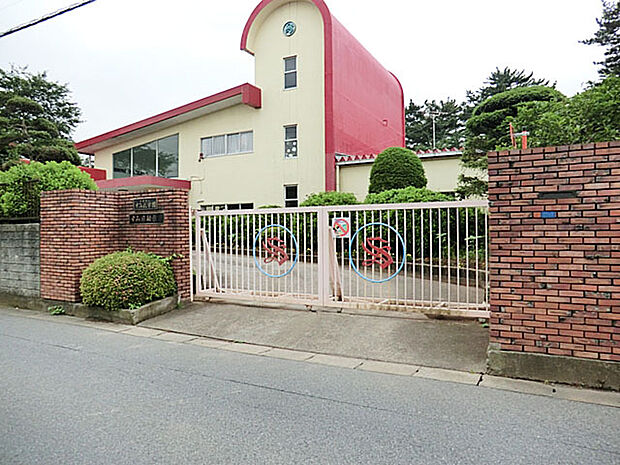 すみれ幼稚園（650m）