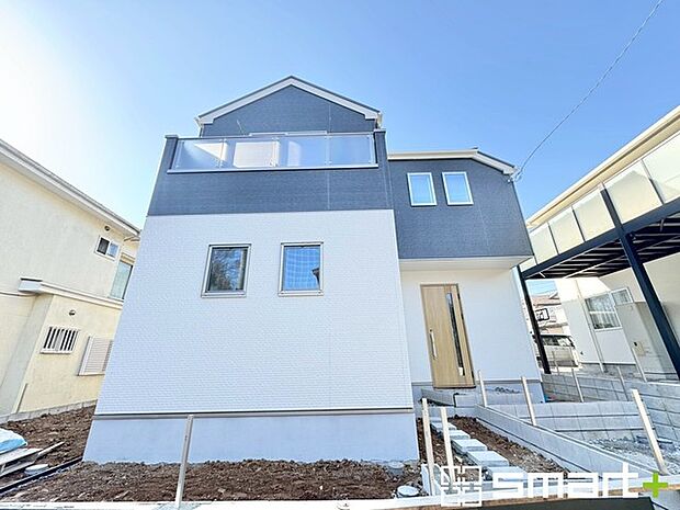 〜ご家族を守る「耐震等級3」〜 ・住宅性能評価において「耐震等級3」を取得。地震に強い家であることが証明されております。 ・倒壊の恐れが低くなりますので、地震保険が半額になるメリットも。 