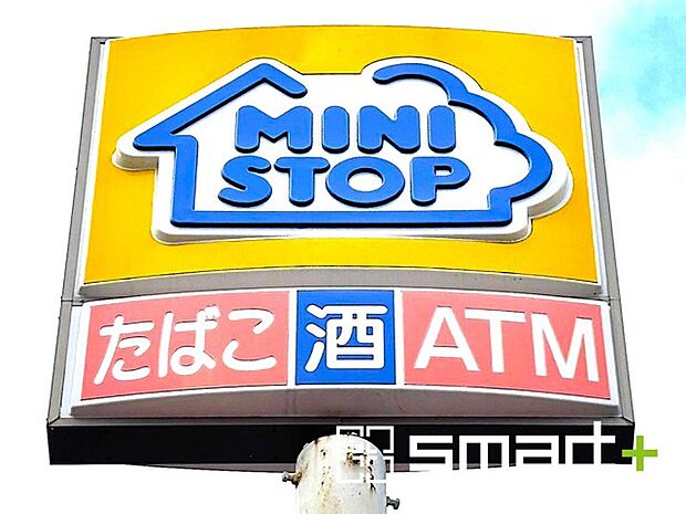 ミニストップ川間駅前店（900m）