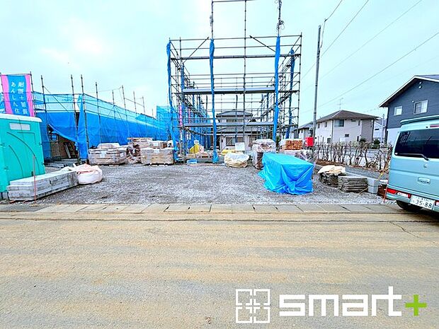 ~陽当り良好~ ・北東側道路というと陽当りの面で悪い印象をお持ちの方もいるかもしれませんが、南側にお庭を配する事で陽当りの良い造りとなっております。 ・ぜひ現地でご体感ください。 (1号棟)