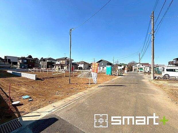 〜陽当り良好〜 ・北東側道路というと陽当りの面で悪い印象をお持ちの方もいるかもしれませんが、南側にお庭を配する事で陽当りの良い造りとなっております。 ・ぜひ現地でご体感ください。 (1号棟)