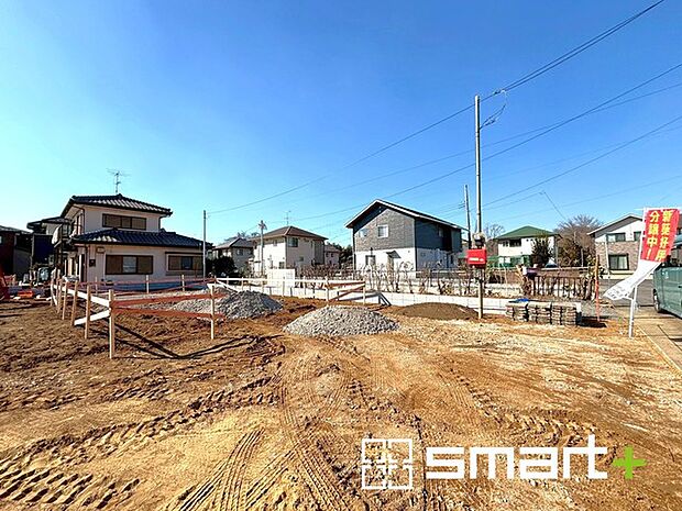 〜資金計画もお任せください〜 ・ご見学はもちろん、住宅ローンなど資金面のご相談だけでもお気軽にどうぞ。 ・プロのアドバイザーがお客様にとって最適なプランをご提案させていただきます。 (1号棟)