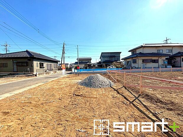 〜周辺環境もご案内いたします〜 ・建物自体ももちろん大切ですが、暮らしていく上でとても大切な周辺環境。 ・ご見学時に周辺環境も併せてご案内させていただきますので、お気軽にご相談ください。 (2号棟)