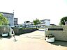 周辺：茎崎第一小学校.（1300m）