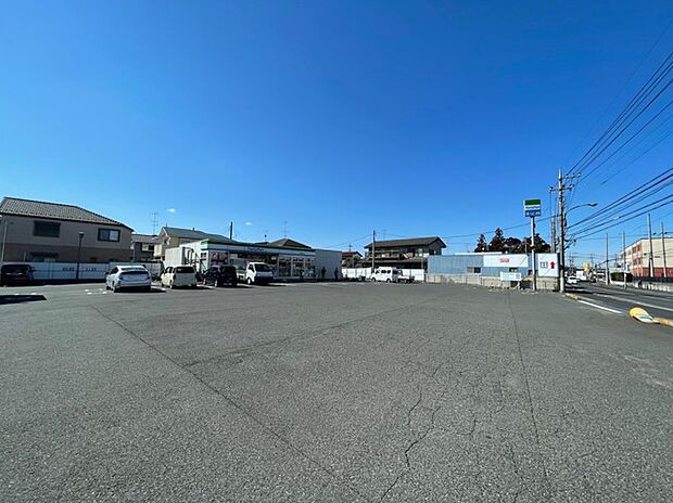 ファミリーマート野田梅郷南店（600m）