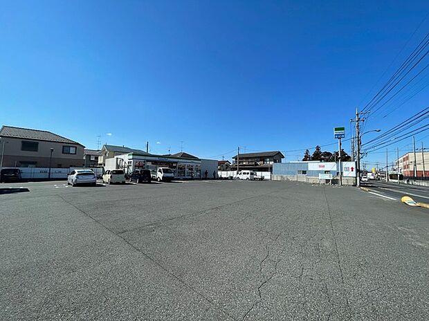 ファミリーマート野田梅郷南店（600m）