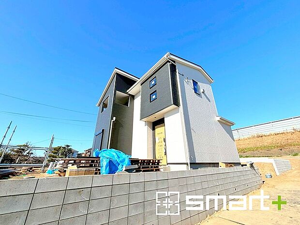 〜完成物件もご案内可能〜 ・ご案内時には実際の立地に加え、同メーカー・同仕様の完成物件もご案内可能です。 ・ぜひ現地と建物をご覧いただき、具体的にイメージしてみてくださいませ。 