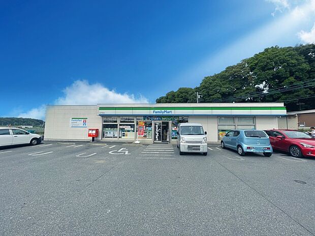 ファミリーマート 松戸幸田店(850m)