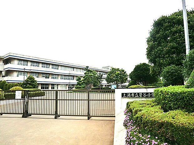 菅谷小学校(1100m)