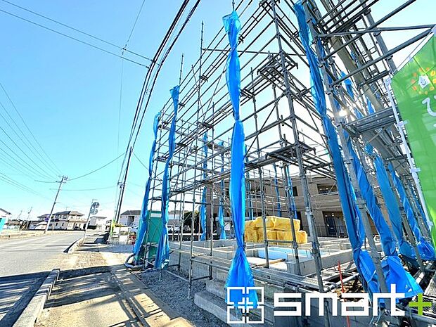 〜風にも強い強靭な建物〜 ・住宅性能評価において「耐風等級2」を取得。 ・大型の台風など暴風にも耐える、強靭な建物となっております。