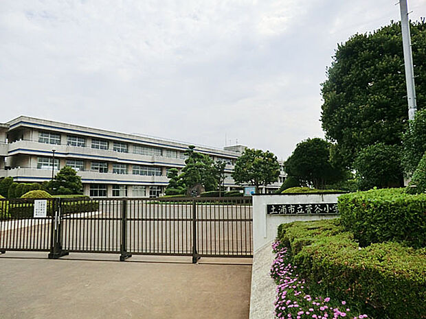 菅谷小学校(1100m)
