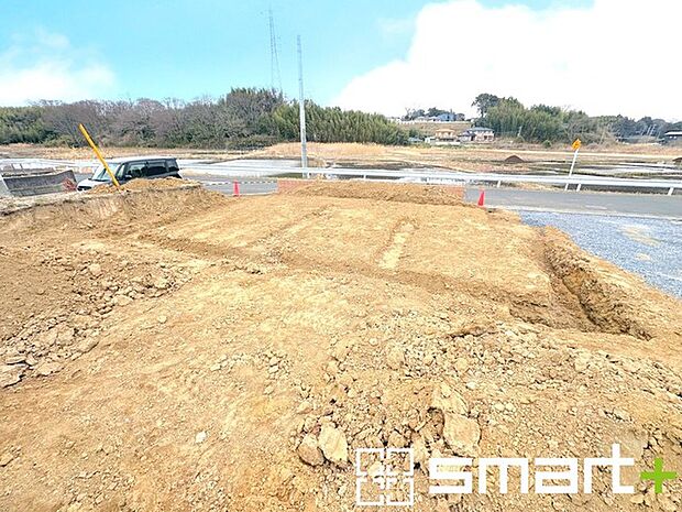 ～ご家族を守る「耐震等級3」～ ・住宅性能評価において「耐震等級3」を取得。地震に強い家であることが証明されております。 ・倒壊の恐れが低くなりますので、地震保険が半額になるメリットも。 