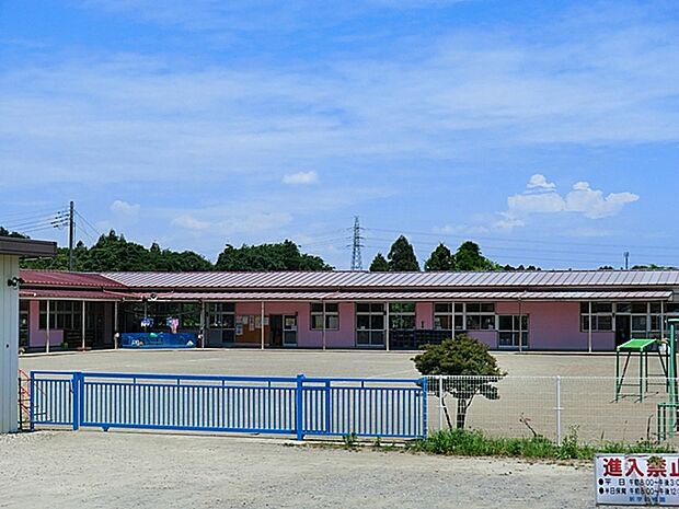 新学幼稚園　（1600m）