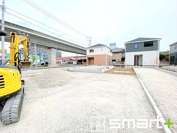 ～ご家族を守る「耐震等級3」～ ・住宅性能評価において「耐震等級3」を取得。地震に強い家であることが証明されております。 ・倒壊の恐れが低くなりますので、地震保険が半額になるメリットも。 