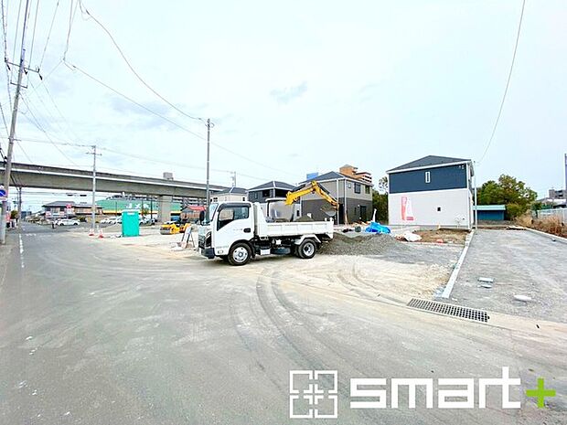 ～周辺環境もご案内いたします～ ・建物自体ももちろん大切ですが、暮らしていく上でとても大切な周辺環境。 ・ご見学時に周辺環境も併せてご案内させていただきますので、お気軽にご相談ください。 