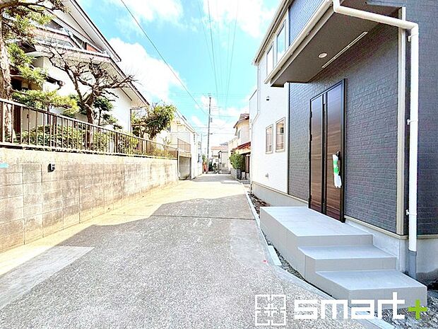 ～資金計画もお任せください～ ・ご見学はもちろん、住宅ローンなど資金面のご相談だけでもお気軽にどうぞ。 ・プロのアドバイザーがお客様にとって最適なプランをご提案させていただきます。 