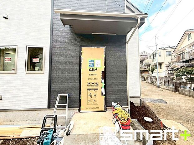 〜風にも強い強靭な建物〜 ・住宅性能評価において「耐風等級2」を取得。 ・大型の台風など暴風にも耐える、強靭な建物となっております。