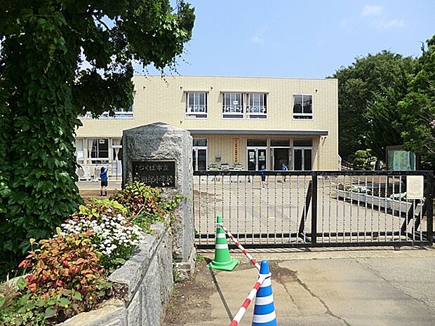 谷田部小学校(2600m)