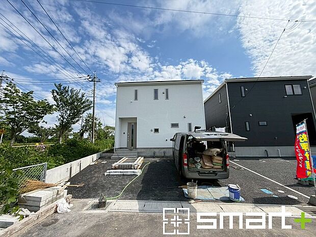 ～ご家族を守る「耐震等級3」～ ・住宅性能評価において「耐震等級3」を取得。地震に強い家であることが証明されております。 ・倒壊の恐れが低くなりますので、地震保険が半額になるメリットも。 