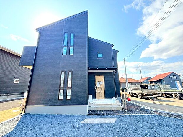 ~新規物件が誕生です~ ・皆様お待たせいたしました。かすみがうら市下稲吉に新規物件が誕生です。 ・このエリアでお探しの方は、まずはお気軽にお問い合わせくださいませ。お待ちしております。