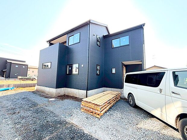 ~完成物件もご案内可能~ ・ご案内時には実際の立地に加え、同メーカー・同仕様の完成物件もご案内可能です。 ・ぜひ現地と建物をご覧いただき、具体的にイメージしてみてくださいませ。