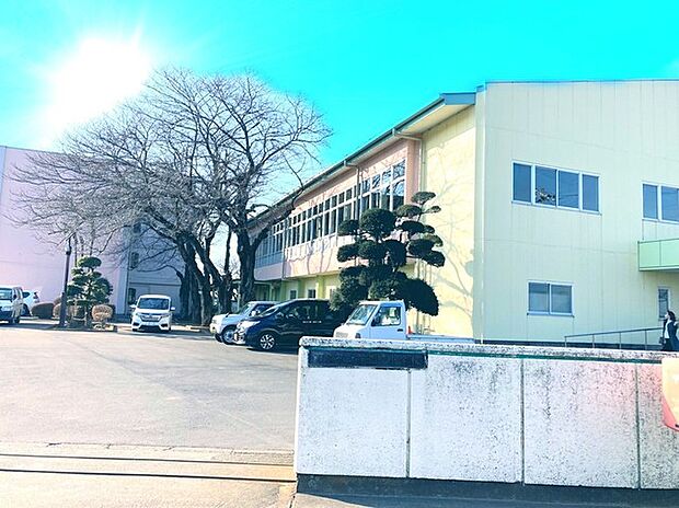 高道祖小学校(2800m)