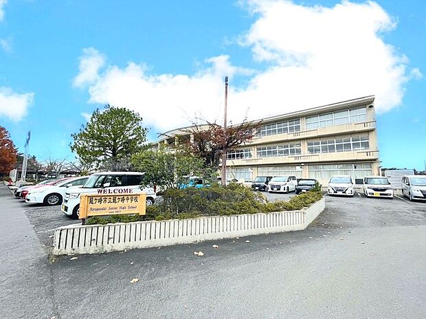 龍ケ崎中学校 (元愛宕中学校)(1900m)