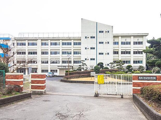 湖北中学校(1710m)