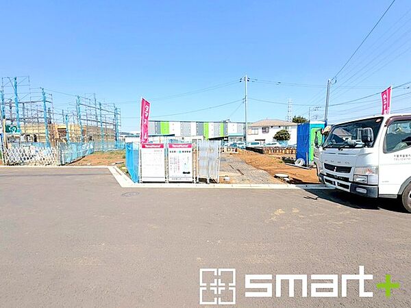 ～新規物件が誕生です～ ・皆様お待たせいたしました。印西市草深に新規物件が誕生です。 ・このエリアでお探しの方は、まずはお気軽にお問い合わせくださいませ。お待ちしております。 （1号棟外観写真）